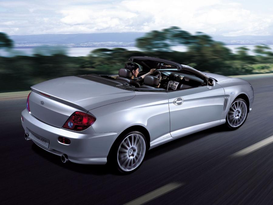  Hyundai CCS Concept 2003 года  (фото 9 из 16)